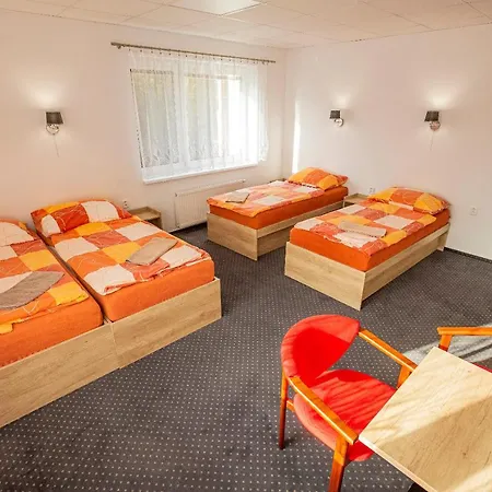 Rabbit Hotel